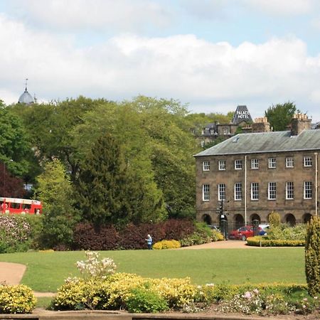 No 6 The Square Tearooms & Accommodation 巴克斯顿 外观 照片