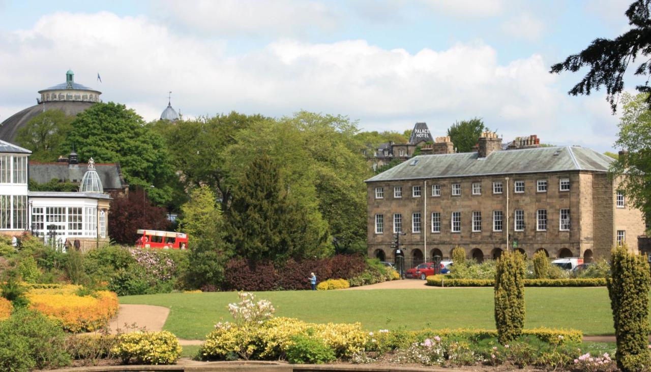 No 6 The Square Tearooms & Accommodation 巴克斯顿 外观 照片